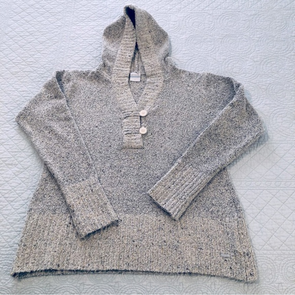 Columbia hooded pullover sweater. Women’s size XL.